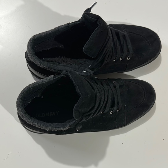 Old Navy Black High-Top Sneakers Suede Style - Picture 3 of 6